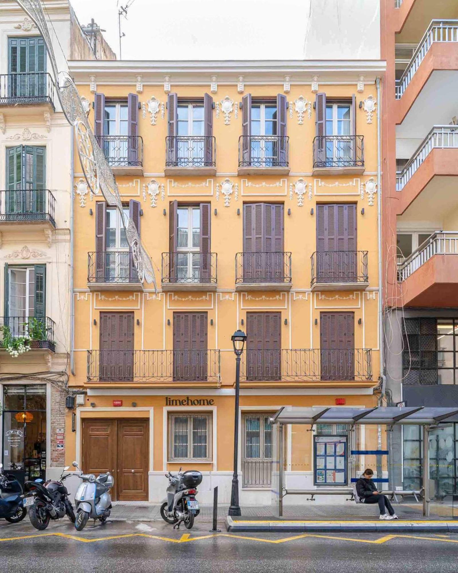Limehome Malaga Calle Victoria Esterno foto